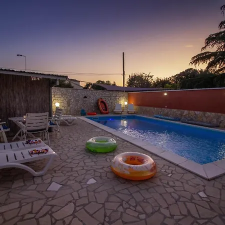 Beautiful Esperanza With Private Pool Near The